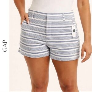 GAP Women’s Khaki 3” Shorts size 16